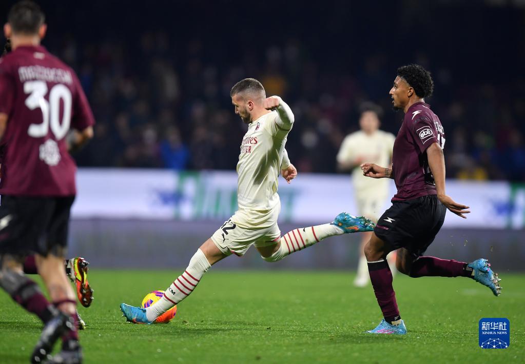  萨勒尼塔纳爆冷门，客场力克劲旅拉齐奥  